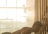 “근육, 건강관리의 핵심으로 자리잡다…일상 속 근육 키우기 전략” a man is doing push ups on a machine